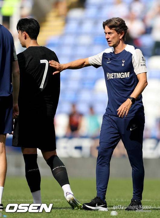 손흥민 떠난 뒤 첫 겨울.. '17위 팀에 0-3 참사' 토트넘, 벌써 시험대에 섰다