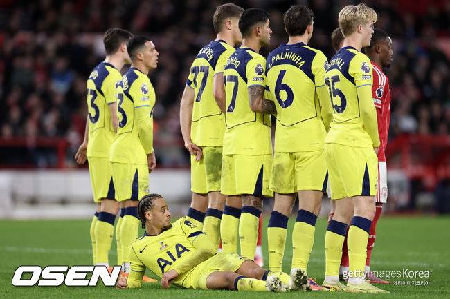 손흥민 떠난 뒤 첫 겨울.. '17위 팀에 0-3 참사' 토트넘, 벌써 시험대에 섰다