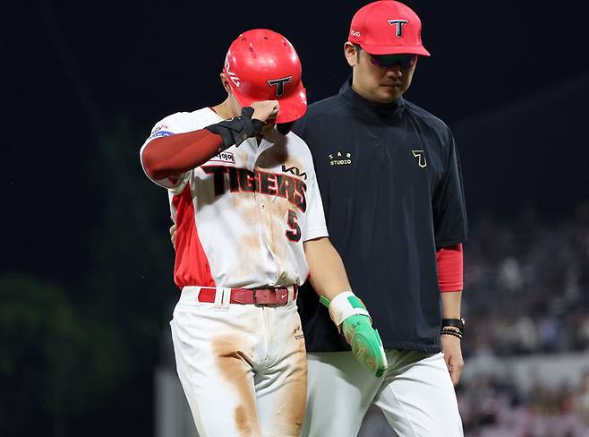 MVP 김도영 발목 잡은 햄스트링, 1200만 관중의 '황금 파도' [2025 스포츠 결산] -①