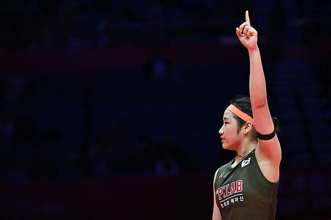 [오피셜] 일본 박살낸 '세계 1위' 안세영, 이제는 만리장성 넘고 역사 쓴다...결승서 中 왕즈이와 맞대결 '확정'