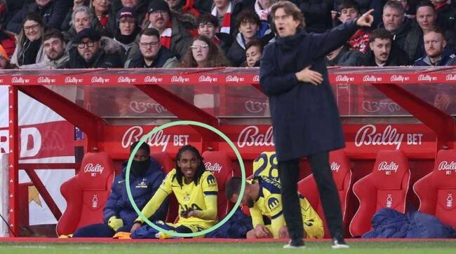 ‘옷 던지고 감독 노려봐’ 손흥민 떠나고 본성 나오자…프랭크 감독 “아직 25살, 그런 과정 통해 배우는 것”