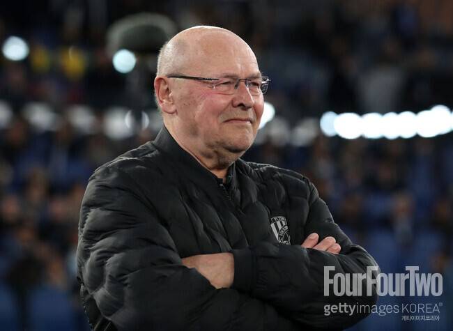 [오피셜] ‘결국’ 클린스만 외면했다…한국 대표팀 망친 과거 폭로→‘74세’ 노장 감독 선임