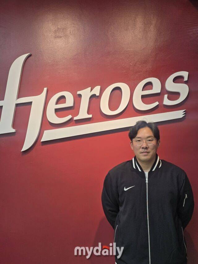 박병호 떠나고 최주환 터졌다, 송성문 떠나고 안치홍 터질 차례…개막전부터 한화, 풀타임 3루수 하면 대박