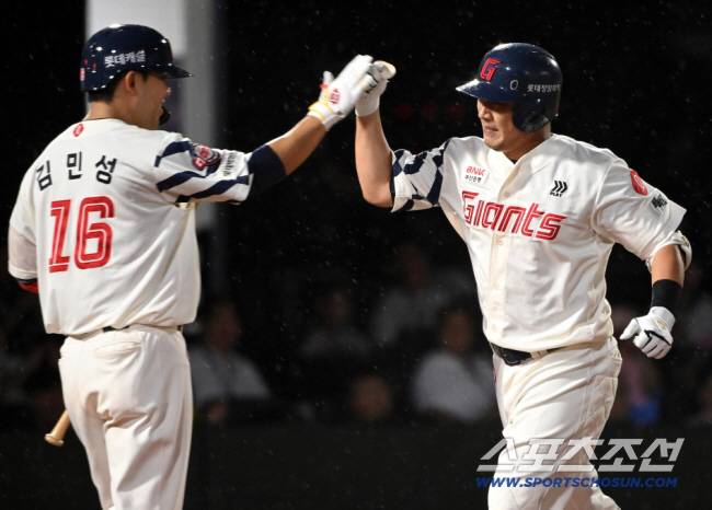 '인생역전' 신고선수 신화→'파란만장' 롯데 레전드…