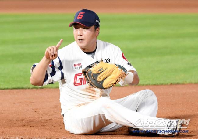 '인생역전' 신고선수 신화→'파란만장' 롯데 레전드…