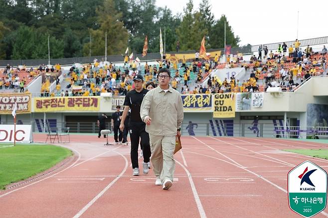 이정효 감독, 광주FC 떠난다... 구단주가 직접 '계약 해지' 인정