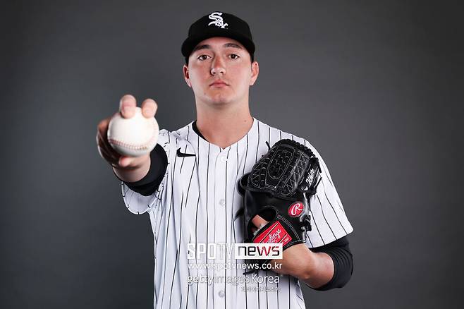 한화 폰세 대체자 찾았다며… 왜 발표는 안 나올까, MLB 특급 유망주는 한국 올 수 있을까