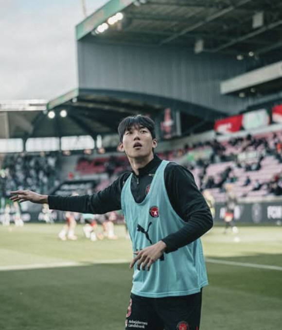 '韓 초대형 이적설' EPL 주전급 수비수 드디어 나오나...홍명보호 CB 관심 적극 인정,