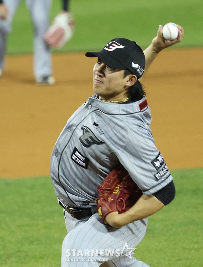 [단독] '한화서 방출' 장시환, LG행 임박→'현대 유니콘스' 최후의 생존자로 현역 연장 유력