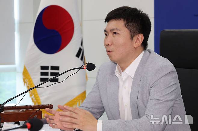 [2025년 스포츠 10대뉴스⑨]탁구 영웅 유승민, 대한체육회장 당선…이기흥 3선 저지