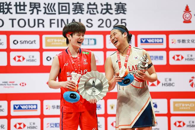 중국의 절망 “열광적인 홈팬도 왕즈이 승리 예상 안해”…‘넘사벽’ 1위 안세영 우승에 ‘무력감’