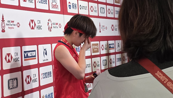 8전 8패의 왕즈이도 인정…“안세영은 모두의 롤모델, 항상 한 수 위에 있다”