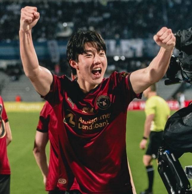 '韓 축구 역대급 쾌거!' 16호 프리미어리거 탄생할까...에버턴, 이한범에 관심