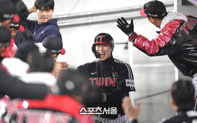 “FA 영입 0명? LG 트윈스의 ‘무서운 침묵’, 알고 보니 ‘역대급 재정 승리’였다”