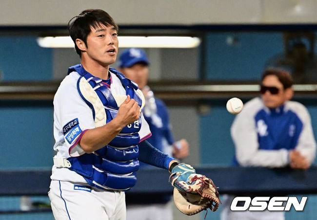 제2의 김진성 효과 노린다...LG, 투수 장시환-포수 김민수 영입