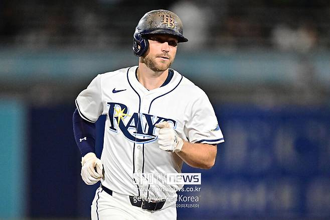 김하성 매몰차게 버리더니 이유가 있었나… 김하성 떠나길 잘했다, 우승 반지와 작별할 뻔