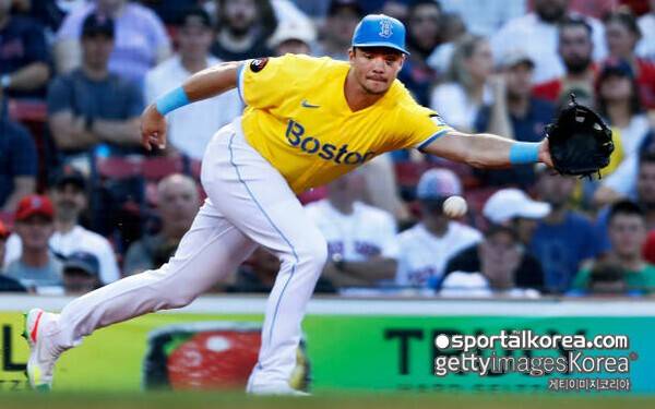 '한국행 거절→4개월 만에 일본행' MLB 47홈런 거포, 아시아에서 돌파구 찾는다…'오카모토 이탈' 요미우리 입단