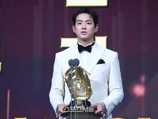 비FA 다년계약 ‘최초 100억’ 구자욱, 이제 또 다른 ‘최초’에 도전한다 [SS시선집중]