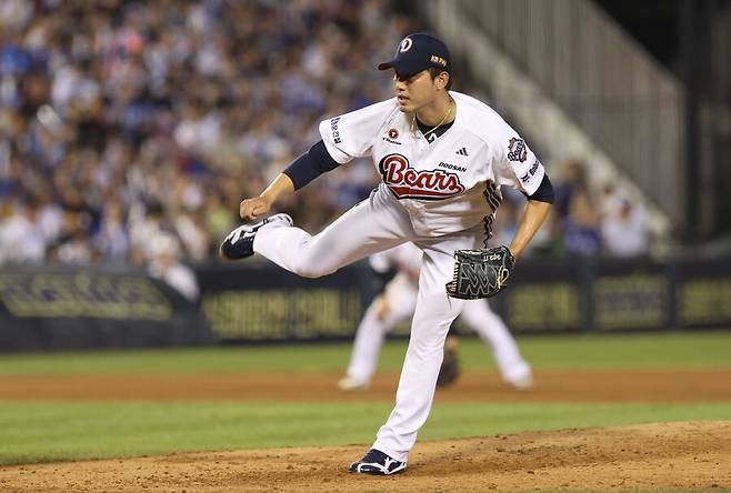 김재환은 22억에 새 소속팀 찾았다… 그런데 홍건희 소식이 없다, 본전커녕 설마 거액 손해보나