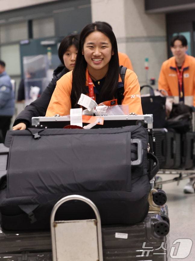 '女세계 최초 11승→금의환향' 안세영