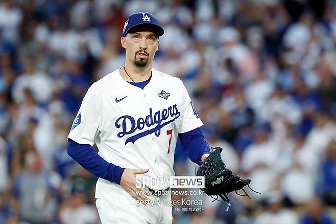 다저스는 계약의 천재인가… 사이영 투수, 단돈 1000만 달러에 1년 더 쓴다? 어떻게 이런 일이