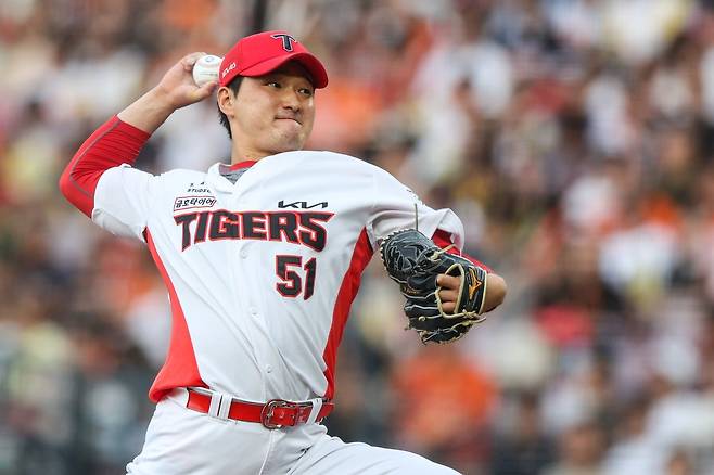 타이거즈 역사상 첫 100홀드 투수…70이닝까지 찍은 전상현, 2026년에도 불펜 중심
