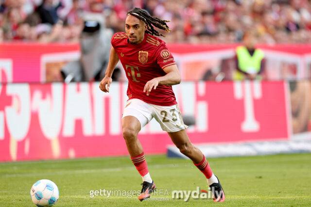 '바이에른 뮌헨에서 로테이션 자리도 없다'…일본 수비수 복귀 후 방출설