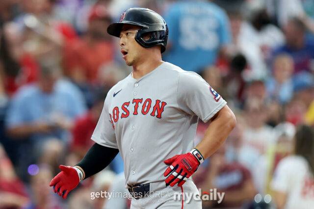 '추신수→백차승→이대호' 韓 네 번째 선수는 35세 김정태…시애틀과 31억→93억 미쳤다, 좌완 상대로는 최고의 선수다