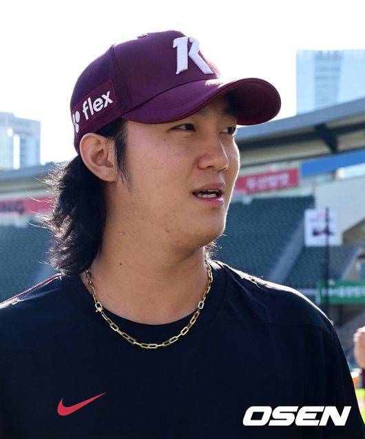 ‘이래서 기를 쓰고 1군 등록했나’ 222억 ML행 선배가 콕 집었다 “안우진 꼭 미국 갈 수 있을 것”