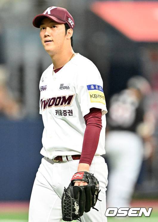 ‘이래서 기를 쓰고 1군 등록했나’ 222억 ML행 선배가 콕 집었다 “안우진 꼭 미국 갈 수 있을 것”