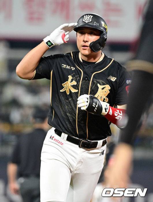 “허경민 영입 짜증났다” 운동 취소→폭음까지. 황재균 은퇴 이유 진짜 이거였나, 뒤늦게 밝힌 속내