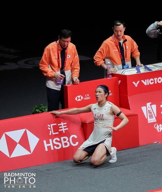 안세영에게 압도당한 中의 헛된 기대… “실력으론 안 된다, 남은 건 부상 변수뿐”