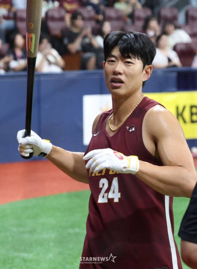 '송성문 이적료로 45억 수익' 키움 향한 야구계 일갈