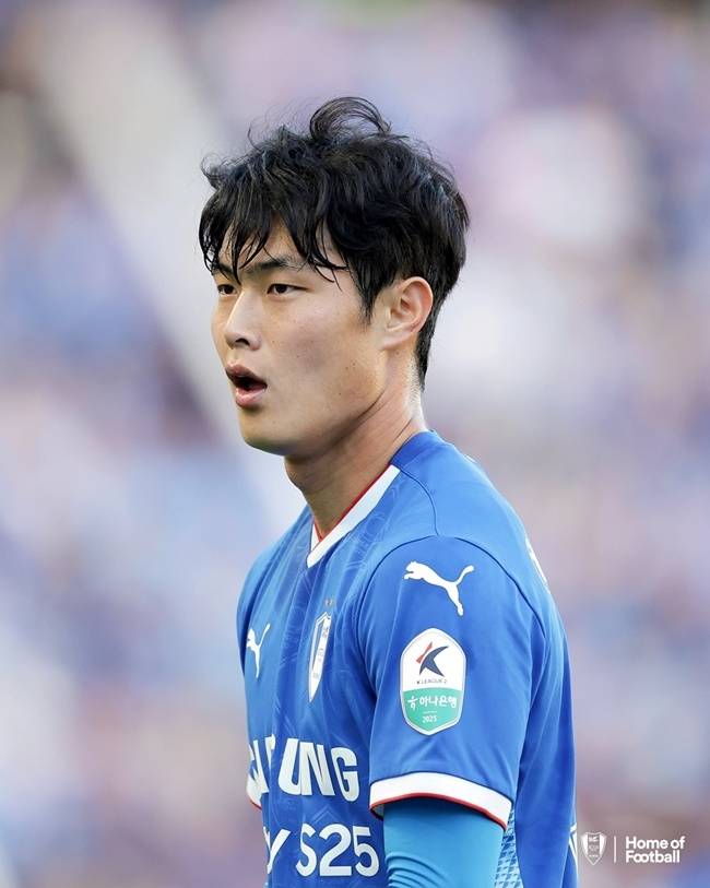 [공식발표] 이정효 감독 체제 ‘1호 영입’…‘서울 성골 유스’ 강성진, 최대 라이벌 수원 이적 확정