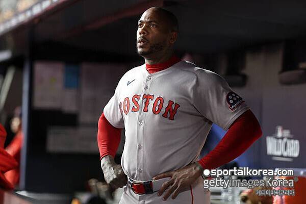 '이거 완전 반칙이네' 헤비급 챔피언이 ML 투수로 전향? '170km+ERA 1.17' 괴력 회춘 → 보스턴 '미친 도박' 대성공