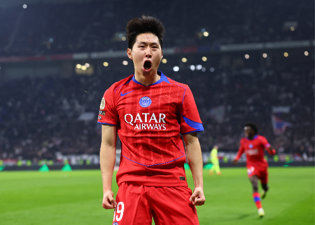 “손흥민 빈자리 1170억 손실”…토트넘, ‘이강인 카드’ 꺼내나···“LEE는 보기만 해도 아주 매력적인 선수”