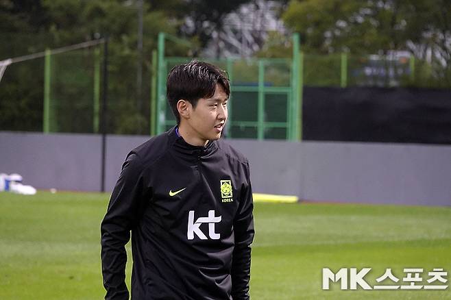 “손흥민 빈자리 1170억 손실”…토트넘, ‘이강인 카드’ 꺼내나···“LEE는 보기만 해도 아주 매력적인 선수”