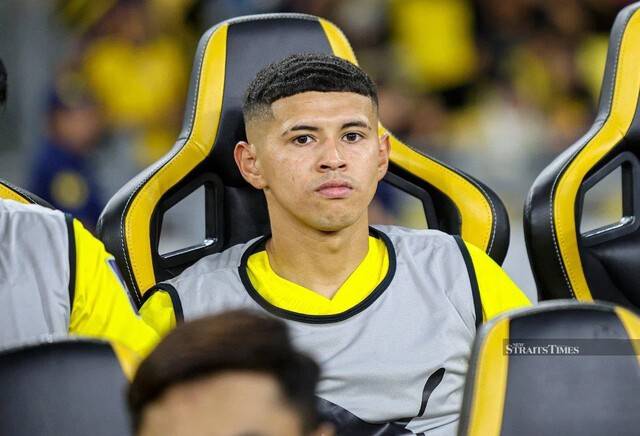 FIFA 징계고 뭐고 난 몰라… 말레이시아 가짜 귀화 선수 아르헨티나 명문서 개인 훈련하다 들통, 산 로렌소도 징계 위기