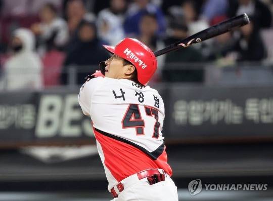 '150억원 선수 맞나? '나성범, 또 아프면 안 돼...최형우 빈자리 채워야, 늘 있는 선수 돼야