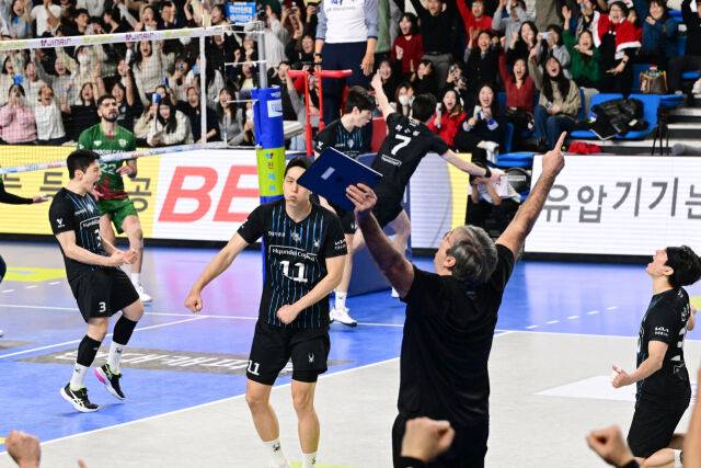 '이쯤되면 V리그 앙숙되나?'…지난 시즌에 이어 '또 충돌'한 레오와 알리 [곽경훈의 현장]