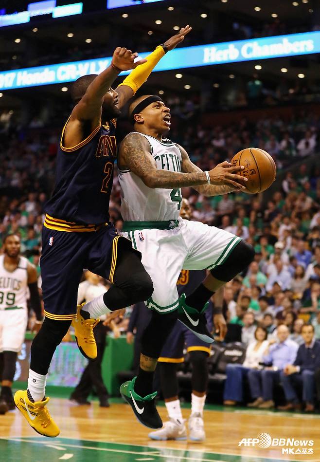 “그냥 농구가 하고 싶다” 174cm 키로 NBA 올스타 2회 선정 전설 아이재아 토마스, 유럽으로 향하나···“유로 리그행 고민 중”