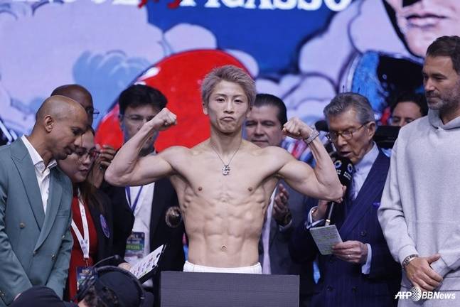 日 환호 '메이웨더 넘었다' 최초 기록, 전인미답 '타이틀전 27연승' 새역사... 세계가 놀랐다