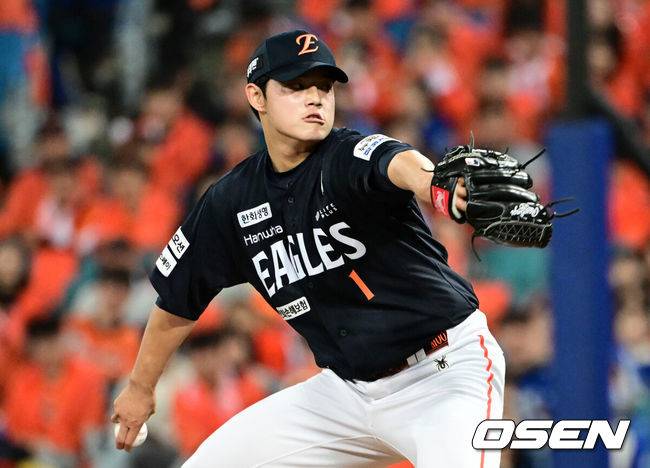 “우리나라 최고 투수는 문동주, 하지만 무브먼트 없다” 한화 레전드의 조언, 내년에 더 좋아질까