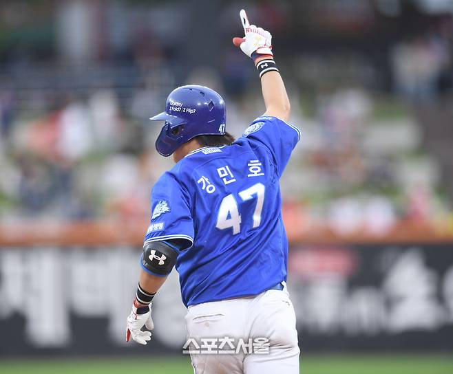 [공식] ‘새 역사’ 강민호, 2년 총액 20억원!…역대 최초 ‘FA 계약 4회’ 대위업+총액 211억원