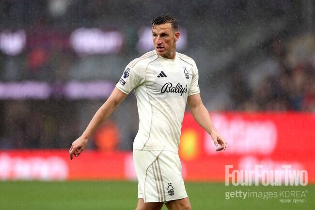 33세에 'PL 20골' 폭격했는데...포스테코글루에 외면받고, 무릎 수술에 눈물