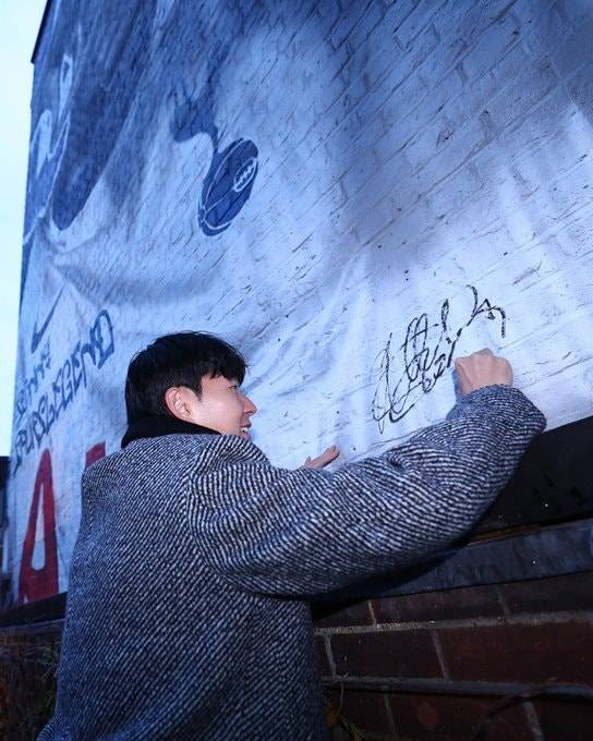 '진짜 미쳤다' 대한민국 캡틴이 이 정도…'PL 킹' 앙리