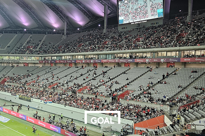 “이 정도로 팬들이 민감하게 반응할지 몰랐어” 박문성 해설위원 소신 발언 “정몽규 회장 연임 후 보이콧 시작돼”