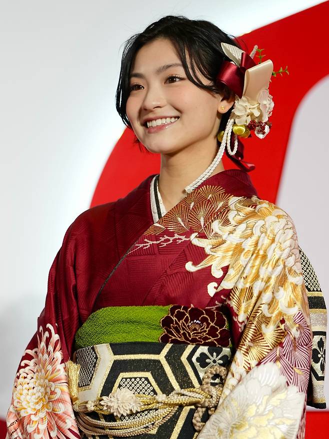 '패패패패패패' 안세영에 6전6패, 언젠간 하게 될까…日 배드민턴 요정, 손흥민 따라 '찰칵 세리머니' 시선집중