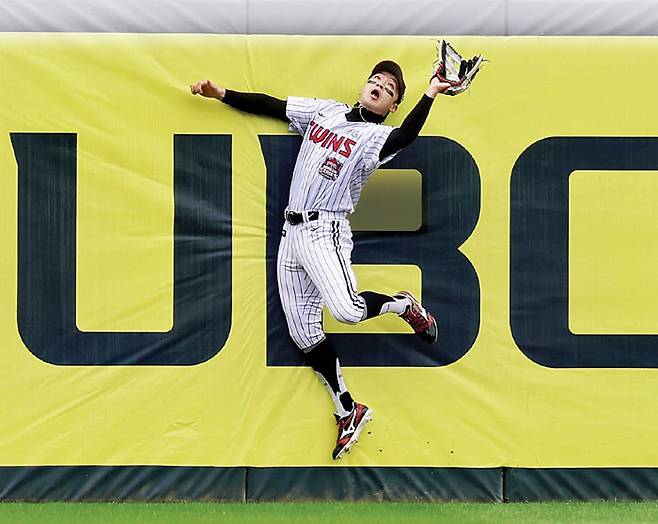 “좋은 얘기만 합시다”라더니 결국엔 엄상백 KS엔트리 제외…‘겉촉속바’ 김경문 감독