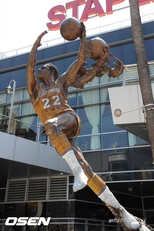 '국가대표' 여준석은 왜 시애틀대학에서 22번을 달지 못할까? 엄청난 대학선배때문